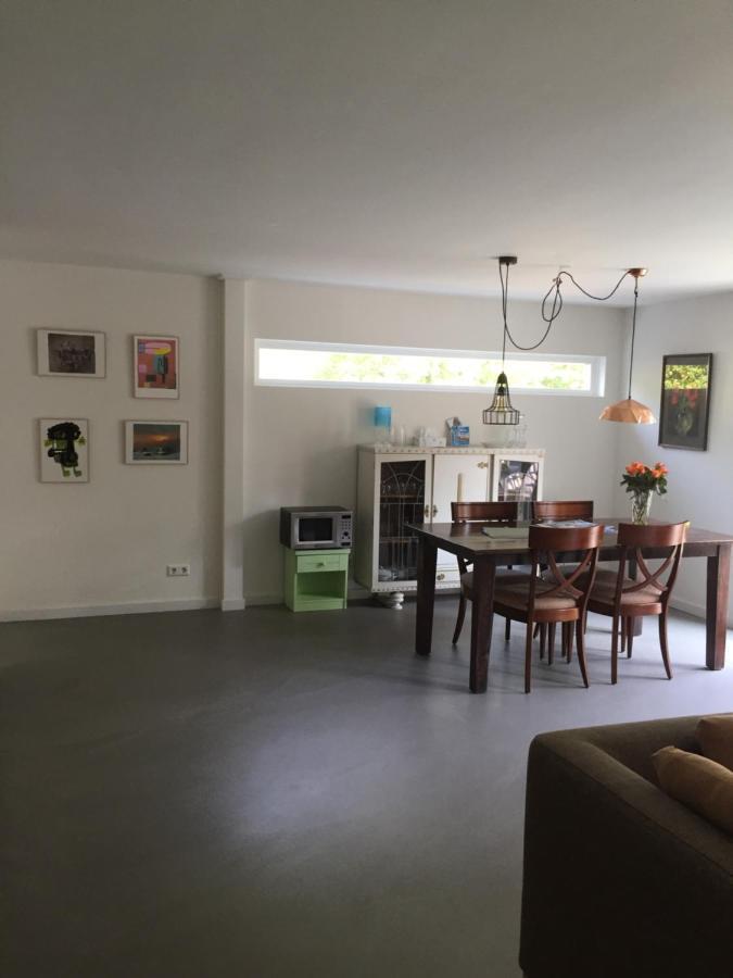 Het Hart Villa Bergen Luaran gambar